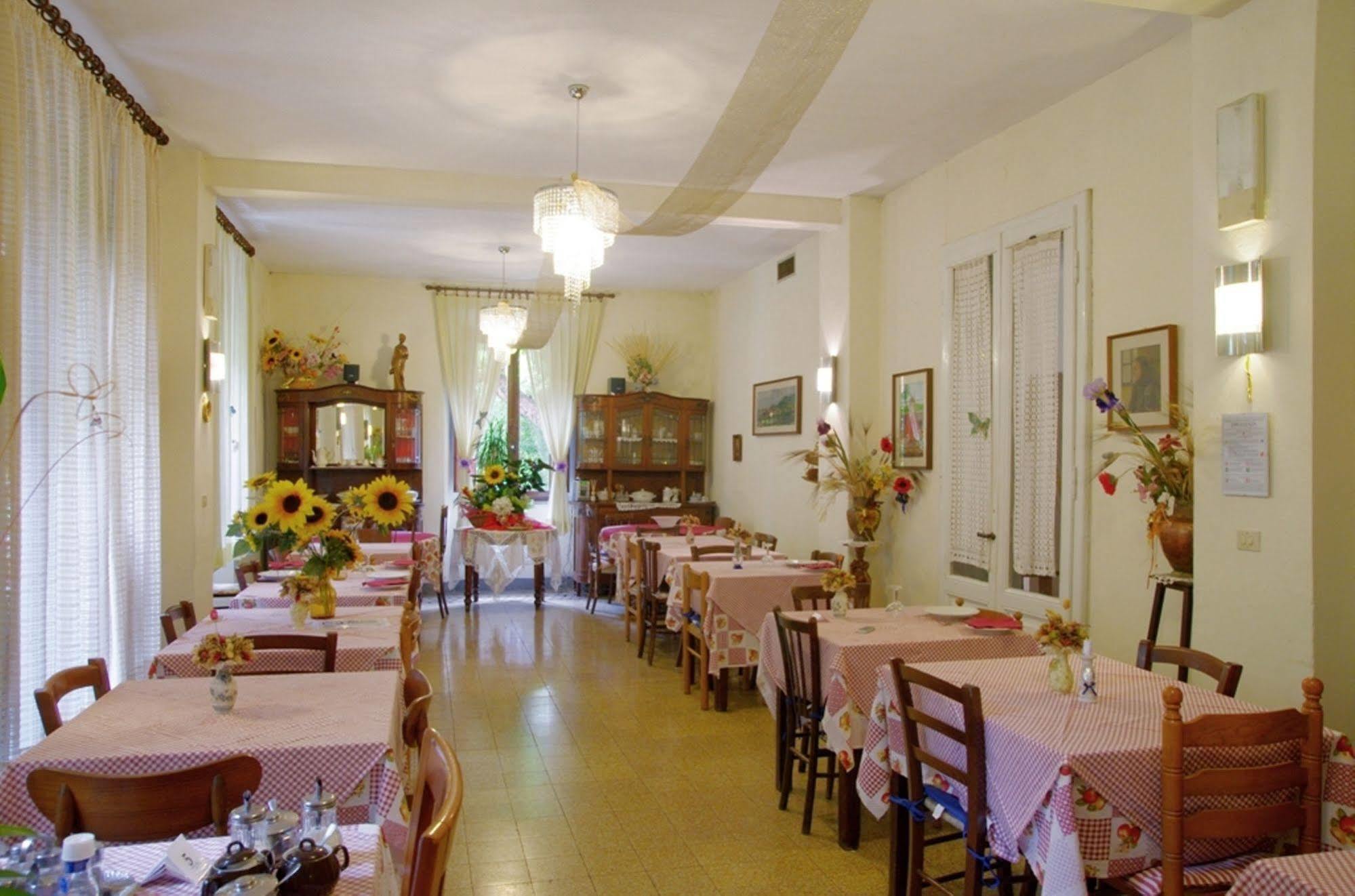 Albergo Ristorante Guidi Pistoia Exterior foto